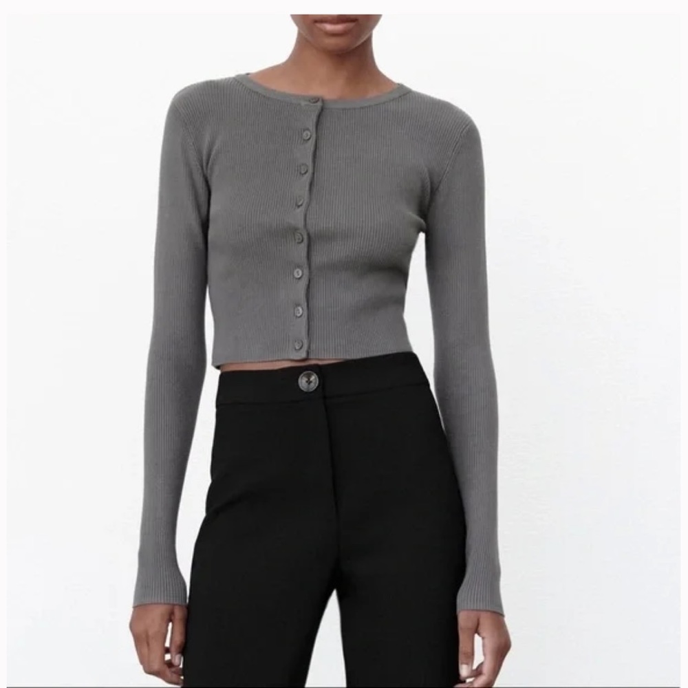 Womens Ribbed Button-Front Cardigan Sweater - Gray - Picture 2 of 8